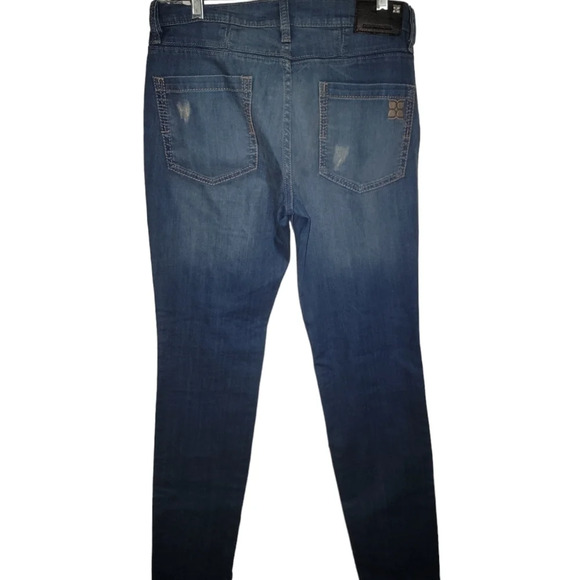 Jeans - Picture 2 of 4